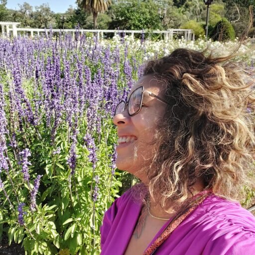 mulher livre faz psicoterapia junguiana on line